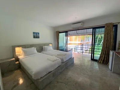 Superior Twin Room with Garden View — Island Dive Club